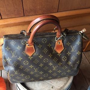 💕🤩Louis Vuitton Speedy with strap and 🔐